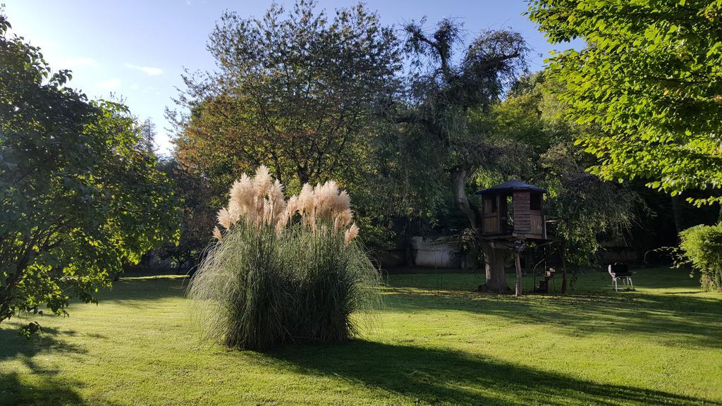 Le Moulin De Pommeuse Bed & Breakfast Bagian luar foto