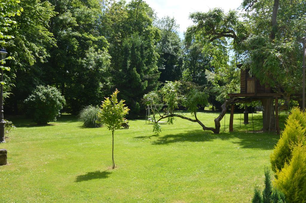 Le Moulin De Pommeuse Bed & Breakfast Bagian luar foto